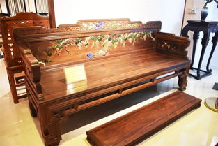 巧奪天工 新會(huì) 傳統(tǒng)家具精品評(píng)選 揭曉金獎(jiǎng)獲得萬元大獎(jiǎng)